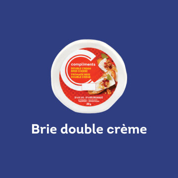 Un bloc de fromage Brie Double Crème Compliments